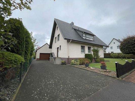 Hausansicht von Straße