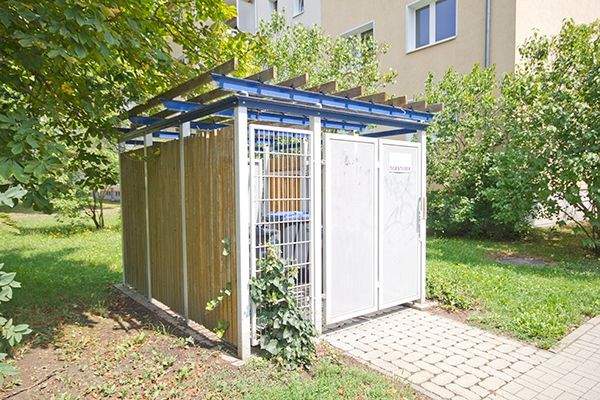 Müllcontainerhaus