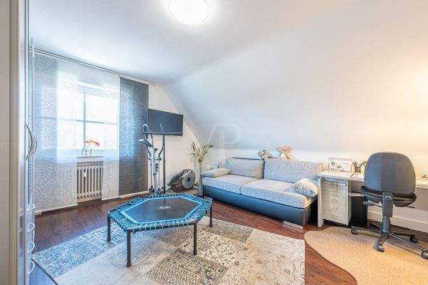 Wohnung 3 DG Büro: Gäste