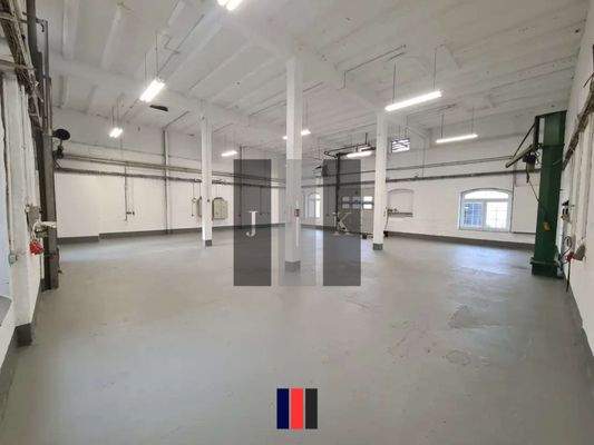 Halle Innenansicht 2