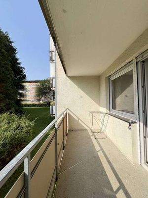 Balkon vor Wohn-/Schlafraum