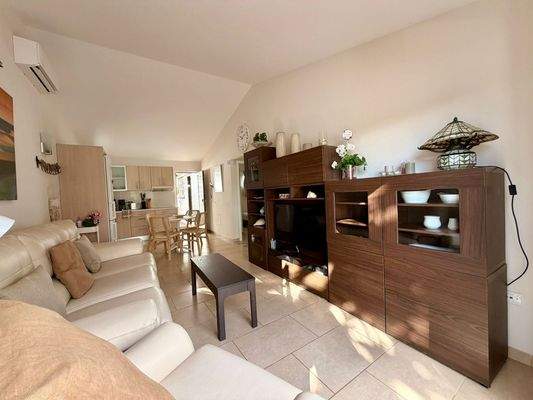 WhatsApp Image 2025-11-17 at 23.23.13 (3).jpeg