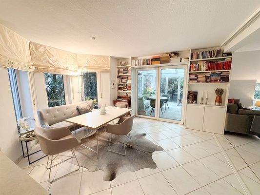 Essbereich mit Blick zum Wintergaten