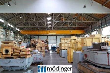 Halle 4 mit 10t Kran