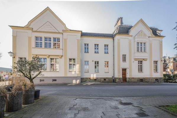 Seitenansicht Rathaus