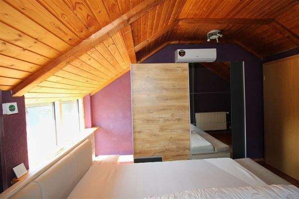 Kleine WE DG Schlafzimmer