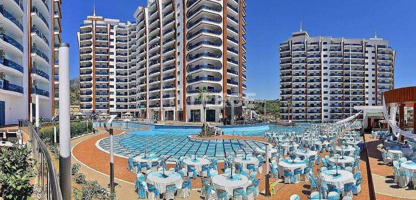 Sea-View Apartment in a Hotel-Concept Complex in Alanya