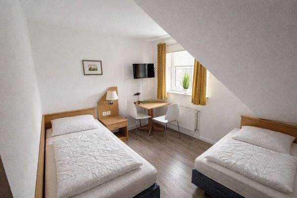 eb990c08-ee3b-4fae-9bed-ef920a08f18a