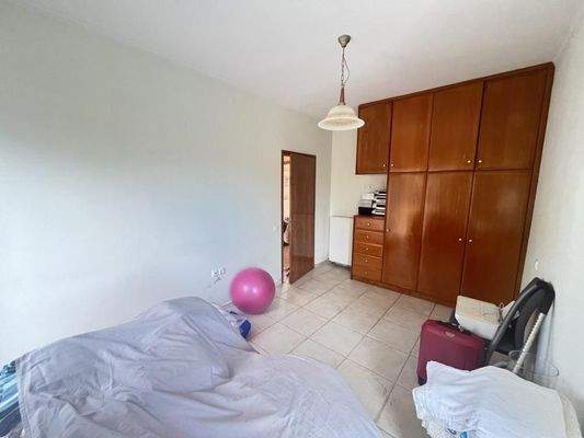 MIT VIDEO: Kreta, Neo Chorio: Zwei- Apartmentshaus zu verkaufen