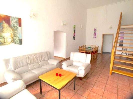 EG-Wohnzimmer 5m-hohe-Decke