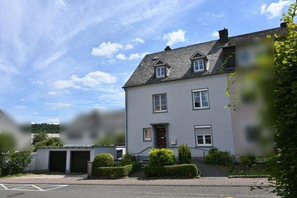 Vorderseite Wohnhaus