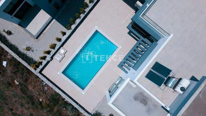 Detached Villas in Advanced Complex in North Cyprus Girne