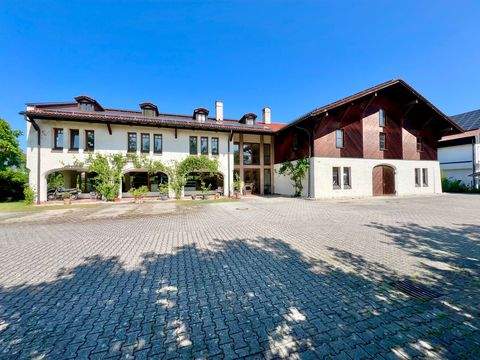 Burghausen Halle, Burghausen Hallenfläche