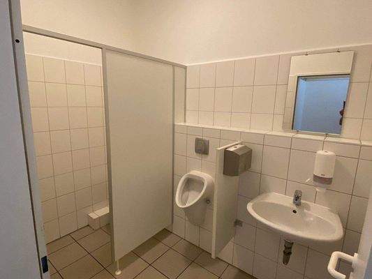 Gäste- WC Herren.jpg