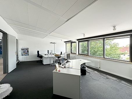 Büro.jpg