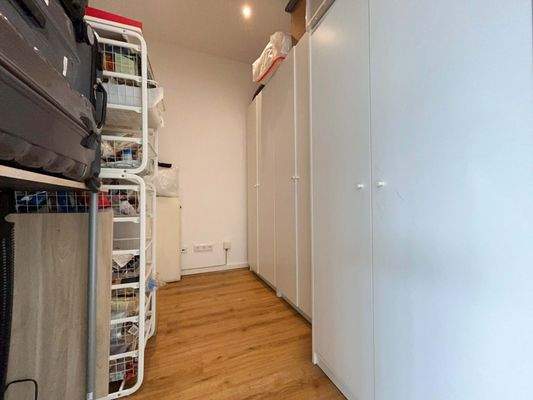 Hier findet jedes Lieblingsstück seinen festen Platz – Ordnung, die das Leben leichter macht