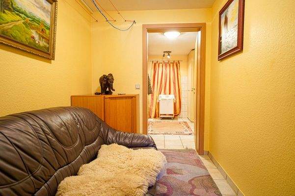 KG Treppenhaus und Flur (4)