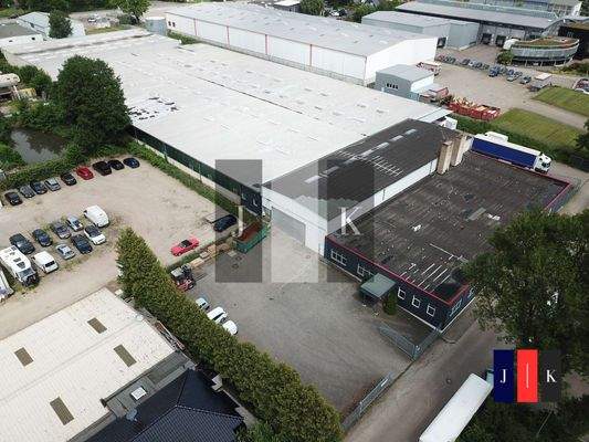 Andienungshalle Drohnenansicht