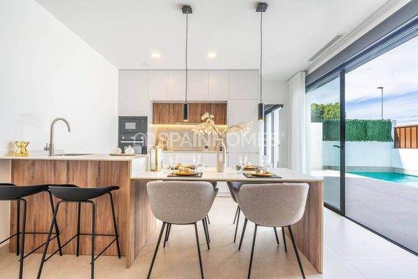 Detached Villas with Private Pools in Roldán Murcia