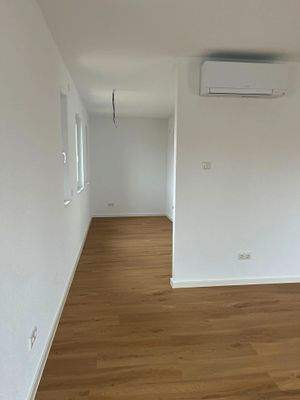 Blick Esszimmer in Küche