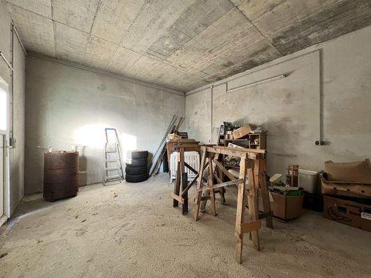 Lagerraum unterhalb Carport