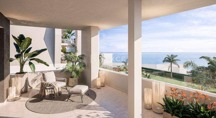 Sea and Mountain View Stylish Real Estate in Fuengirola