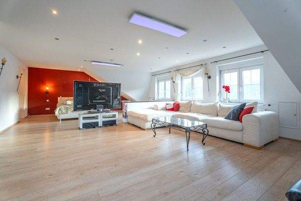 Rechte DHH: Wohnen Schlafen DG 