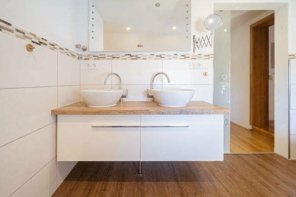 Wohnung I Badezimmer