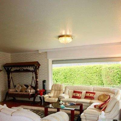 Wohnzimmer lichtdurchflutet