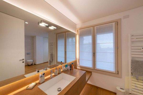 Luxuswohnung in Udine über 2 Etagen mit Panoramablick