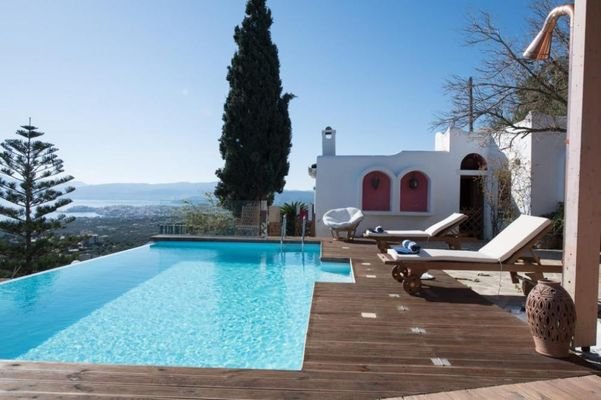 Villa und Gästehaus mit fantastischem Ausblick in der Nähe von Agios Nikolaos