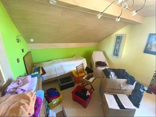 Kinderzimmer DG (Heizungsanschluss vorbereitet)