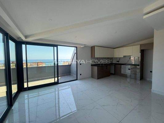 Sea-View Properties in a Complex near the Beach in Alanya