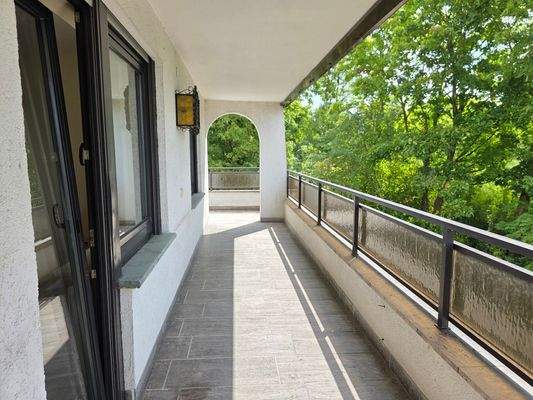 1. OG Balkon vom Wohn- und Schlafzimmer aus zugänglich (1) #111504