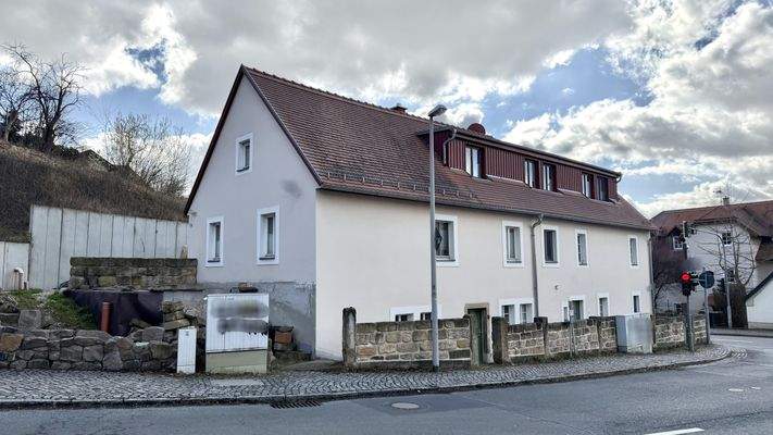 Hausansicht von der Straße