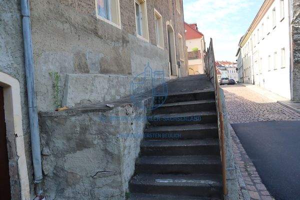 Außentreppe - vorderer Hauseingangsbereich