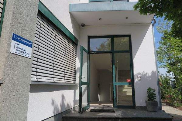 Hausansicht - Eingang 