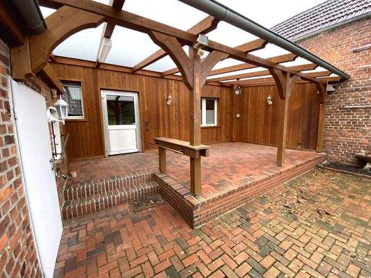 überdachte Terrasse