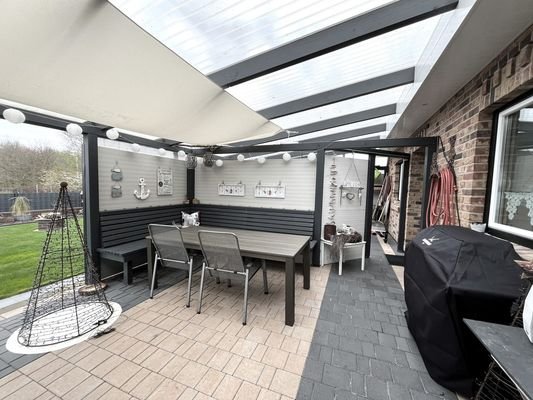 Überdachte Terrasse Bild 2