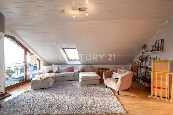 Wohnzimmer im Dachgeschoss