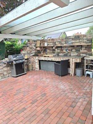 überdachte Outdoorküche