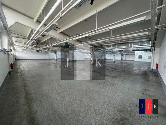 Halle Innenansicht 4