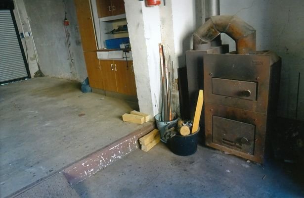 Garage mit Kaminofen