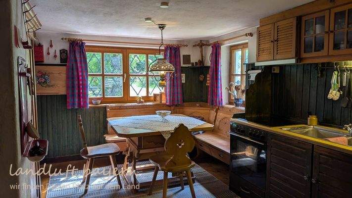 Küche mit Sitzecke.jpg