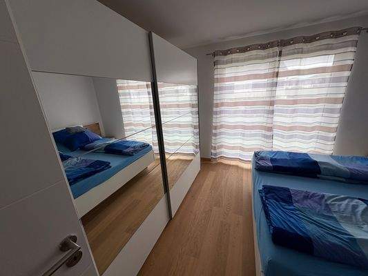 Schlafzimmer OG2.jpg