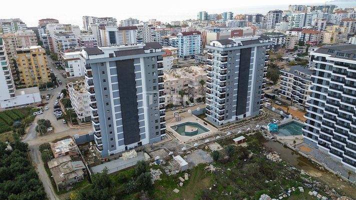 Real Estate in a Two Block Complex 600 M from the Sea in Alanya