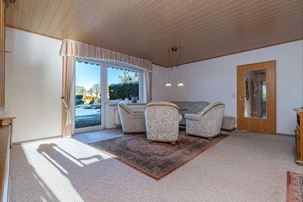 Wohnzimmer mit Terrassenzugang