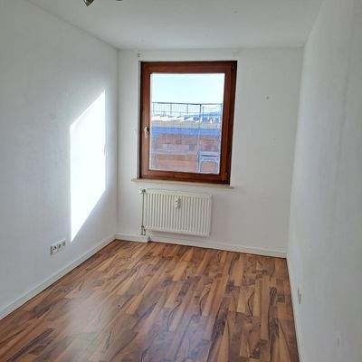 Kinderzimmer/Büro Nr. 2