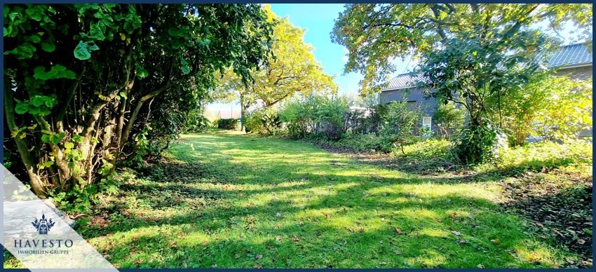 Teilblick in den wunderschönen Gartenbereich