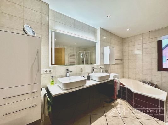 Badezimmer EG 1